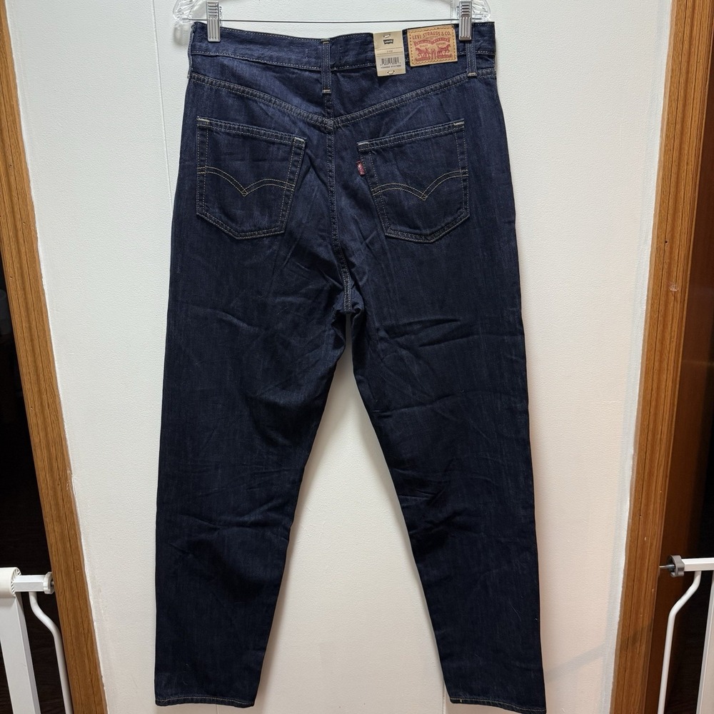 Levi's Women's 80's Mom Jeans Size 31x30 Blue High Rise Relaxed Hip NEW WITH TAG - Picture 8 of 10